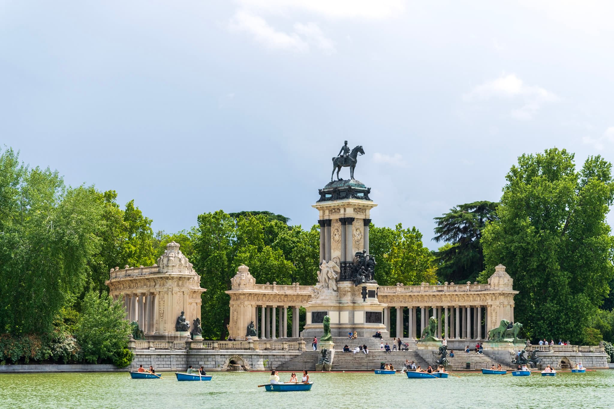 Retiro, Rowboats Drifting